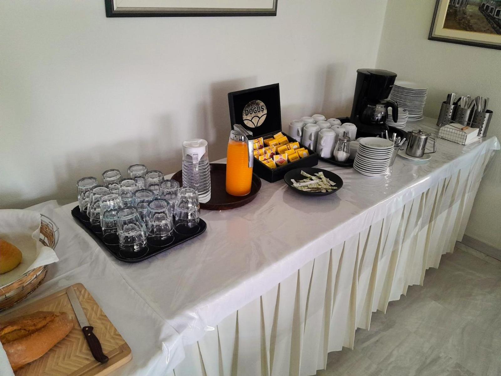 Plaza Hotel Alexandroupoli Bagian luar foto